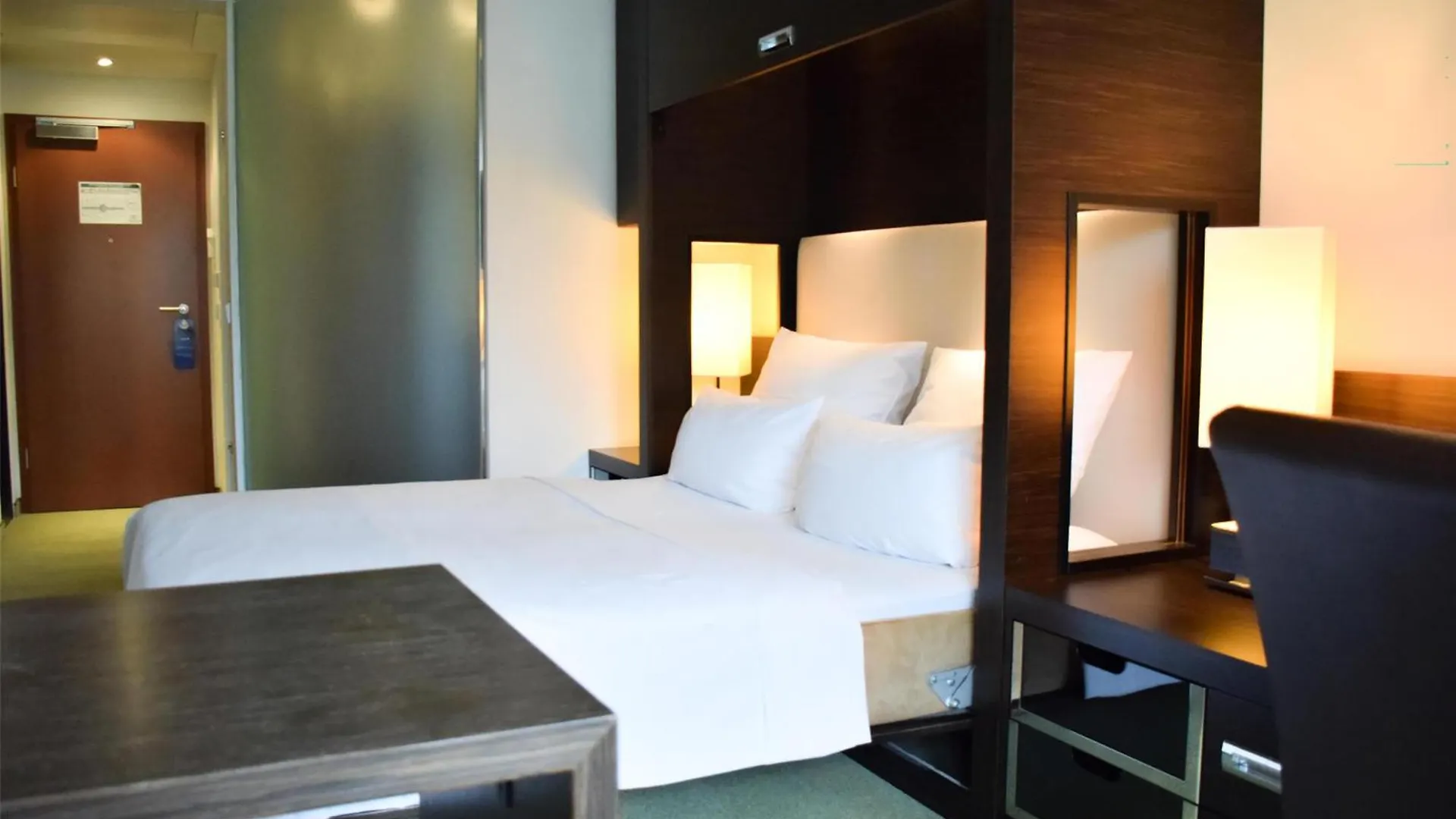 Radisson Blu Park Hotel & Conference Centre Дрезден 4*,  Германия